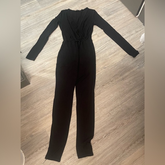 FASHION NOVA BLACK COTTON V DEEP CUT JUMPER S - Picture 3 of 4